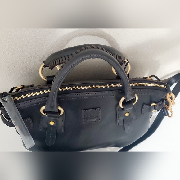 New Dooney Bourke Florentine Leather Medium Mail Satchel Black - Picture 4 of 10